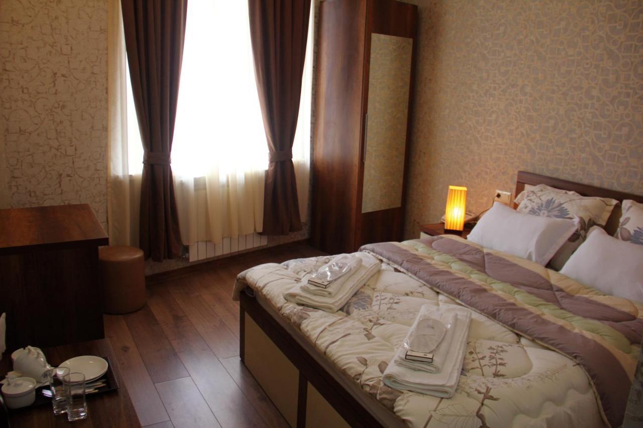 Moon Light Hotel Tbilisi Eksteriør bilde