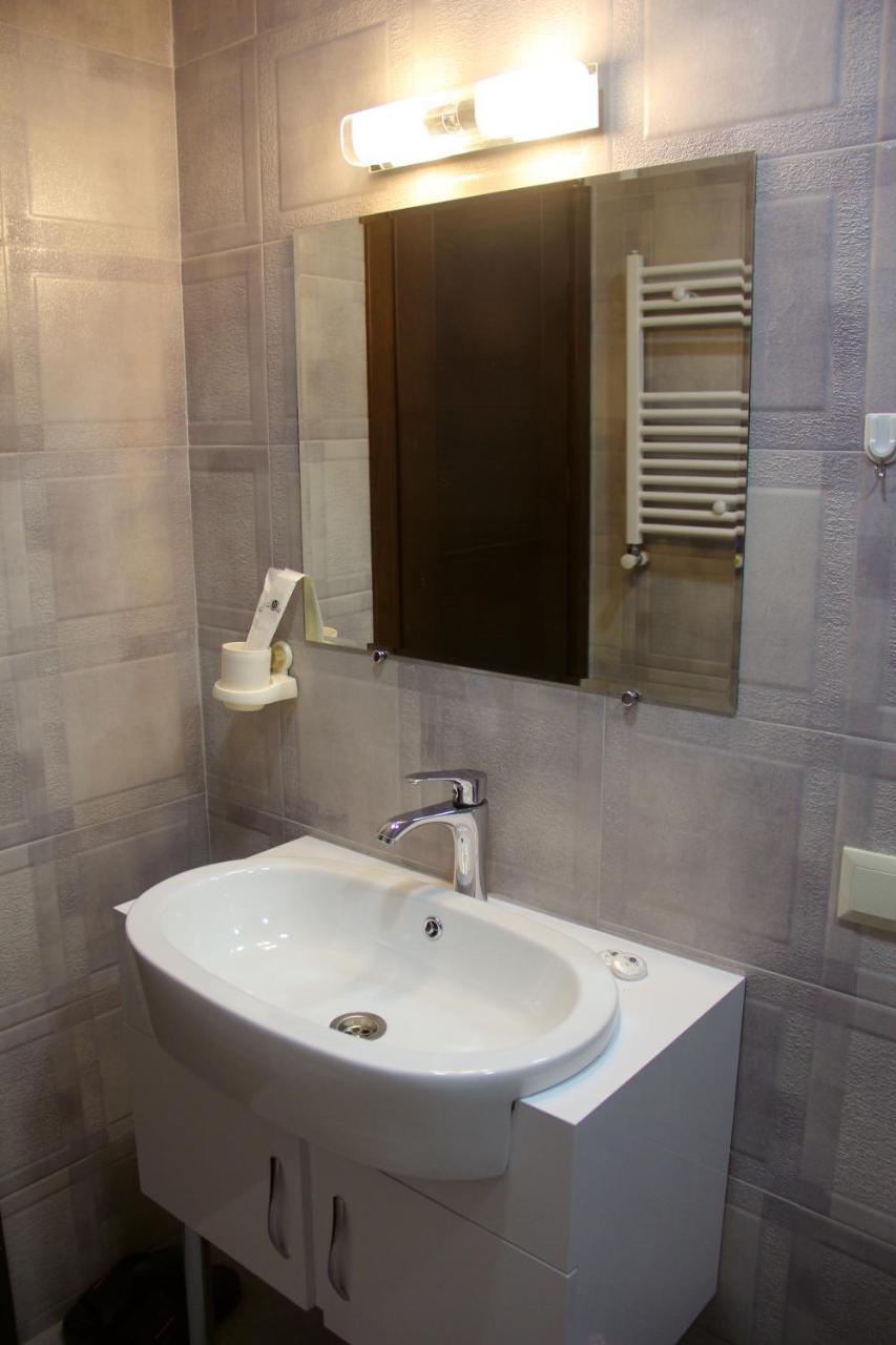 Moon Light Hotel Tbilisi Eksteriør bilde
