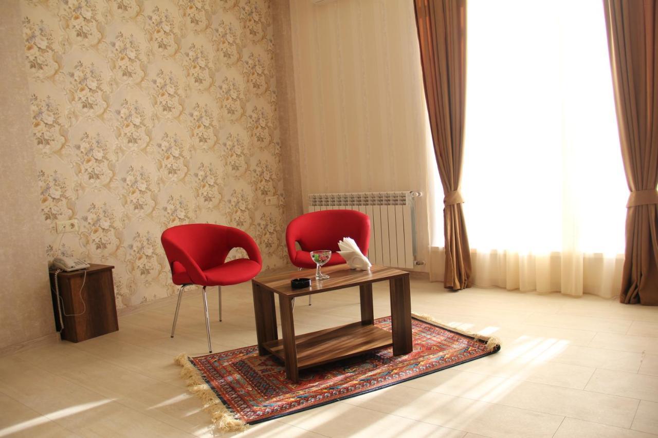 Moon Light Hotel Tbilisi Eksteriør bilde